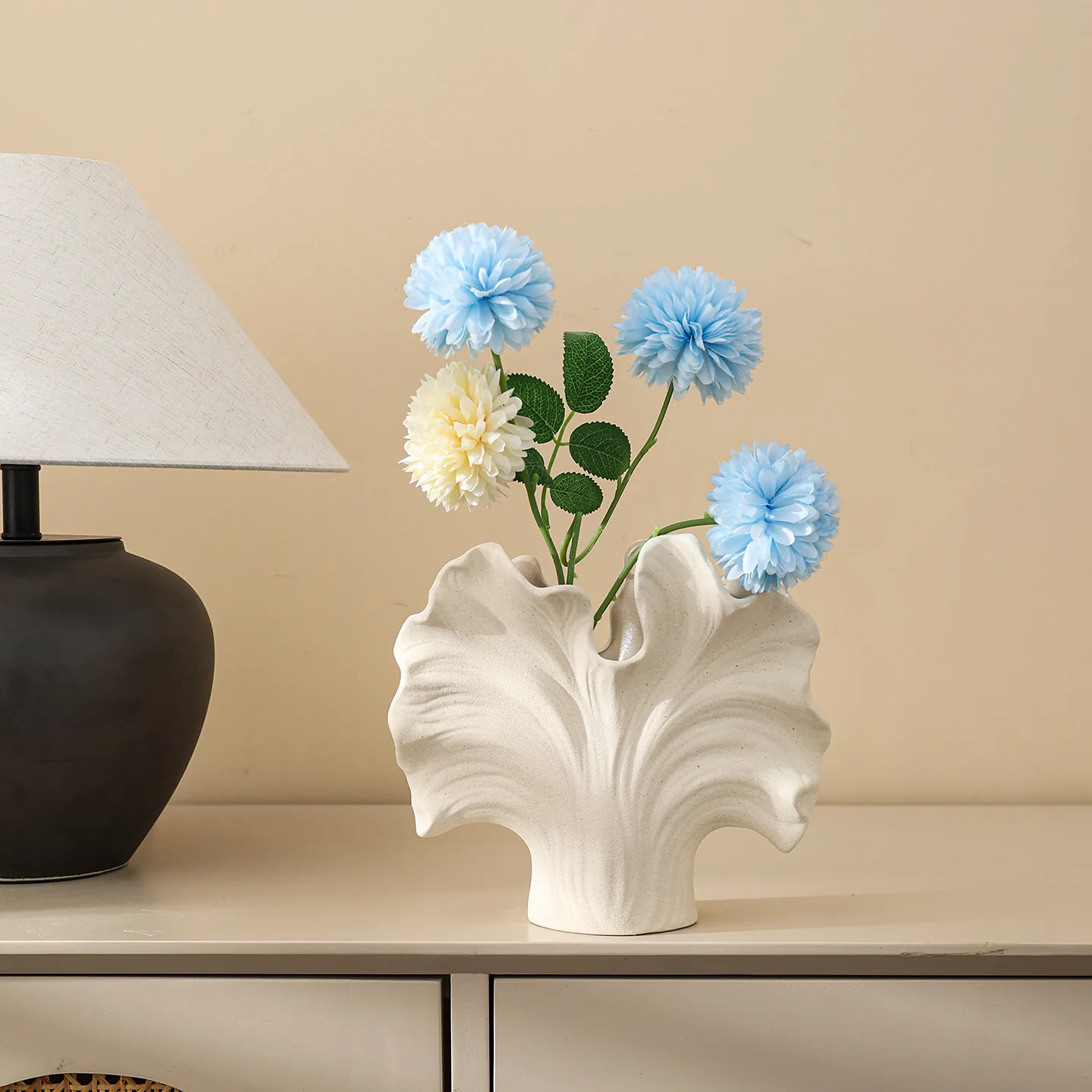 Small white seashell ceramic flower vase