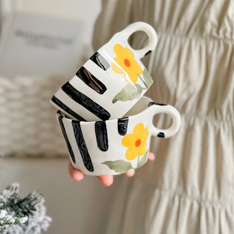 Black striped yellow flower ceramic mugs