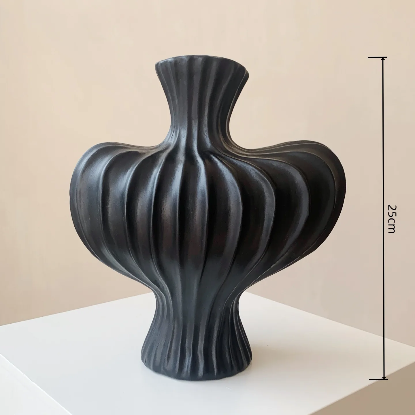 Large black ribbed ceramic vase with 25 cm height